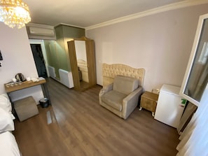 Habitación Deluxe | 1 habitación, wifi gratis y ropa de cama