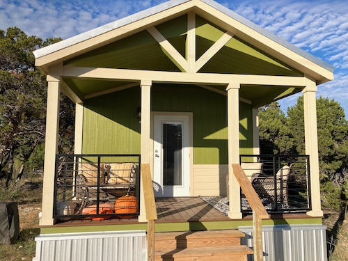 Cozy Tiny Home in the Hills