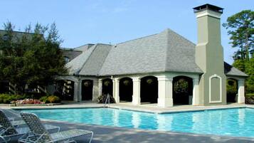 Piscine extérieure