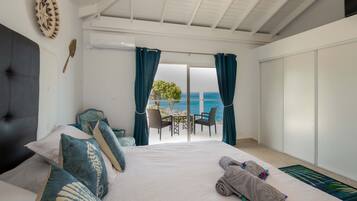 6 slaapkamers, een kluis op de kamer, een bureau