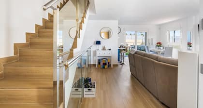 Modern Lovely Villa with Heated Private Pool and Roof Terrace, Golf & Sea Views