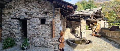 Enceinte de lâhĂ©bergement