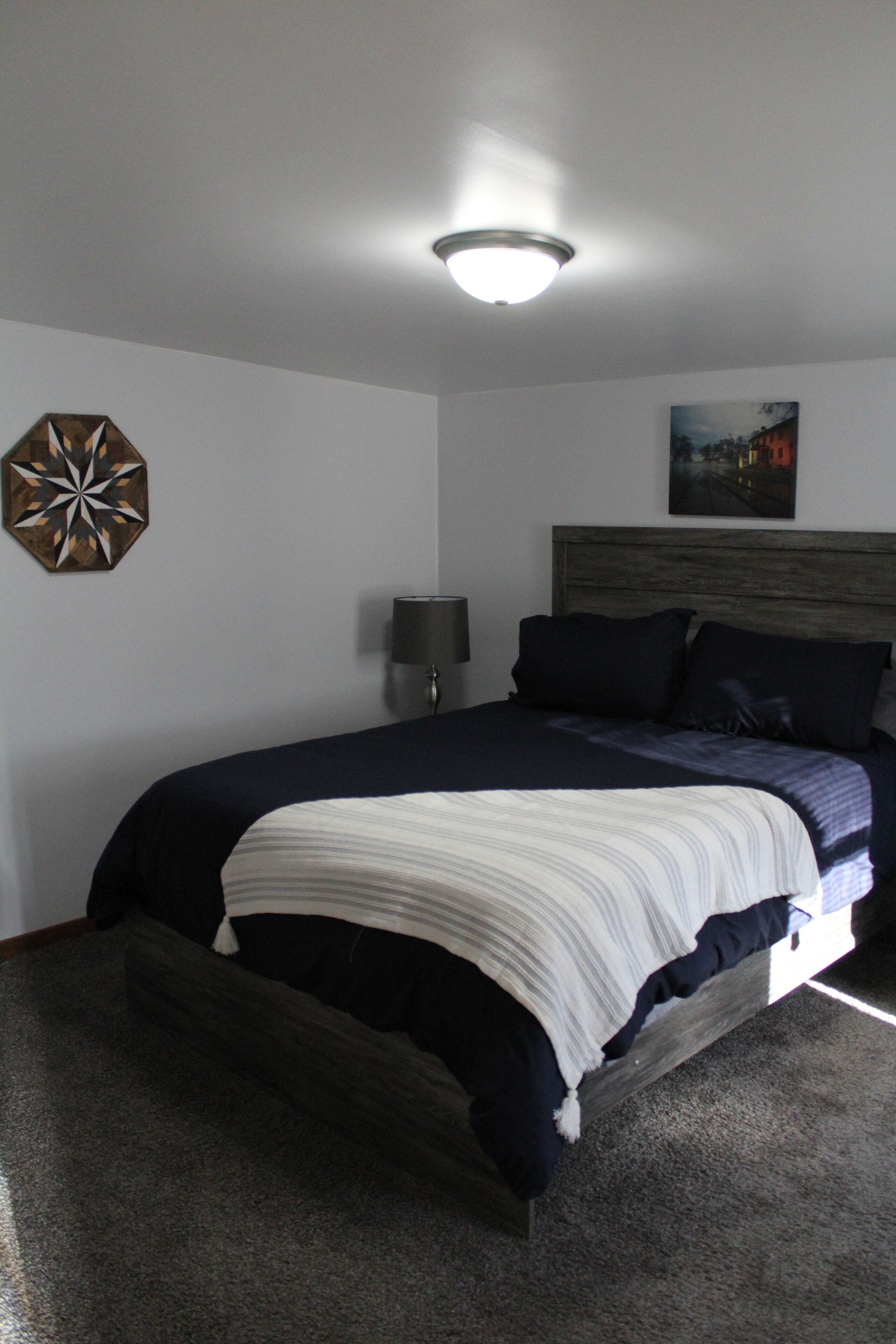 2 habitaciones, tabla de planchar con plancha, wifi y ropa de cama 