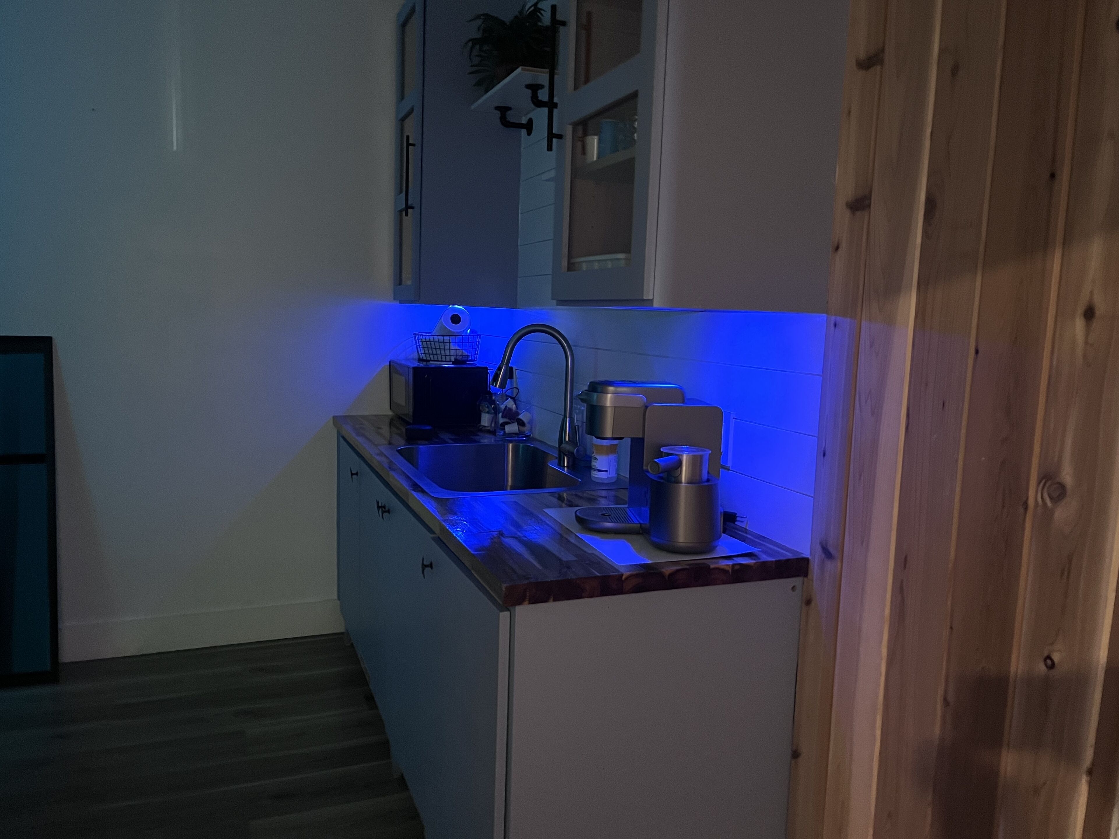 雪櫃、微波爐、焗爐、爐具