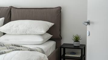 4 bedrooms, free WiFi, bed sheets