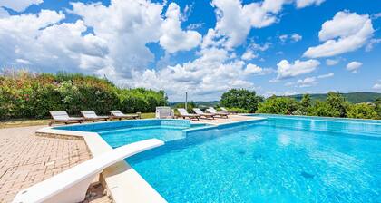Pool Villa Angela Whirlpool