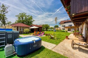 House | 3 bedrooms, Internet - Merry s Relax House With Pool (Črnomelj)