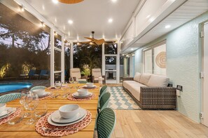 Outdoor dining