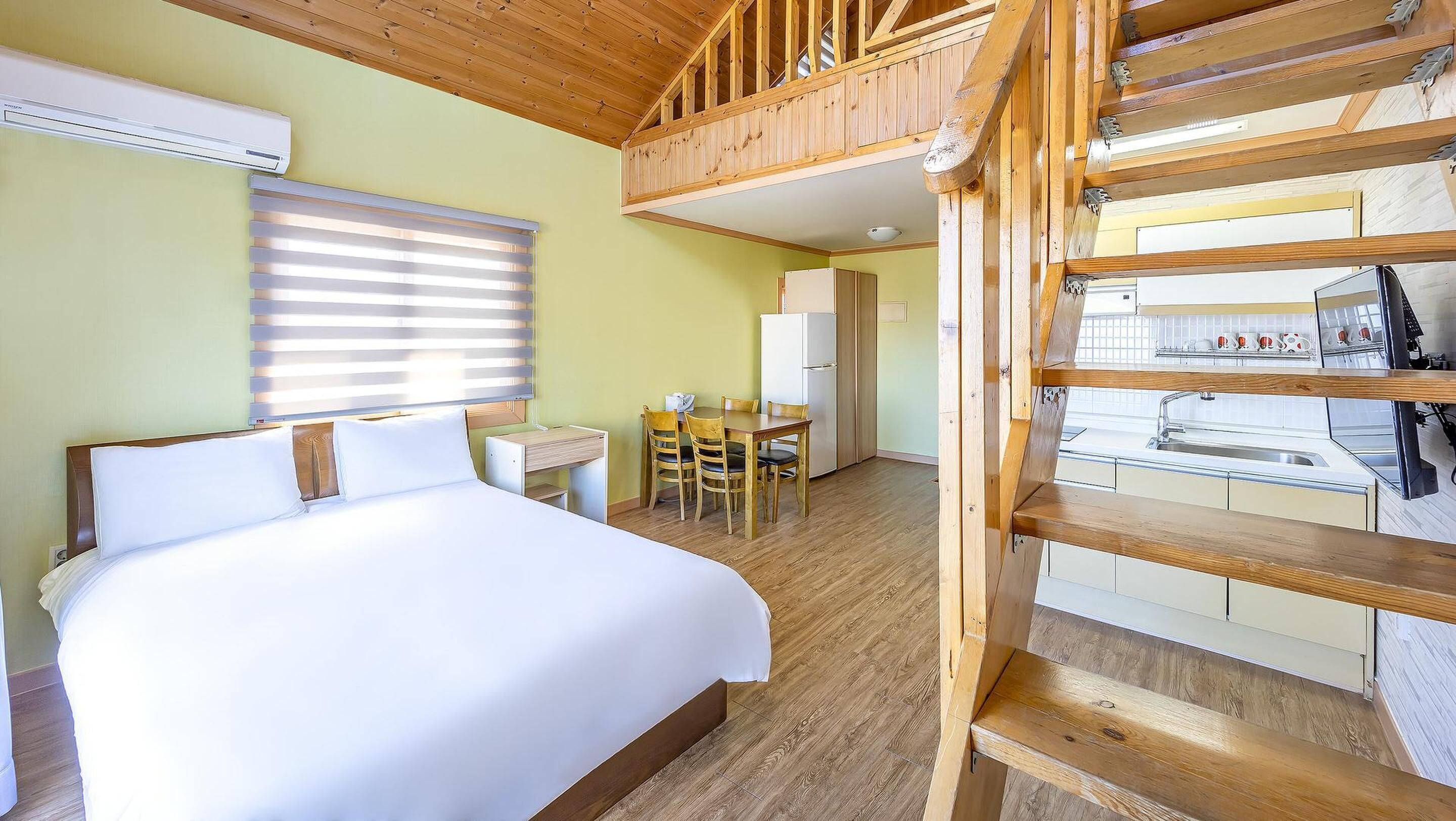 Habitación básica, 1 habitación (Deulgughwa 2cheung(withpet)) | 1 dormitorio y wifi gratis