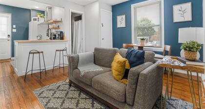 Pet-friendly, heart of downtown