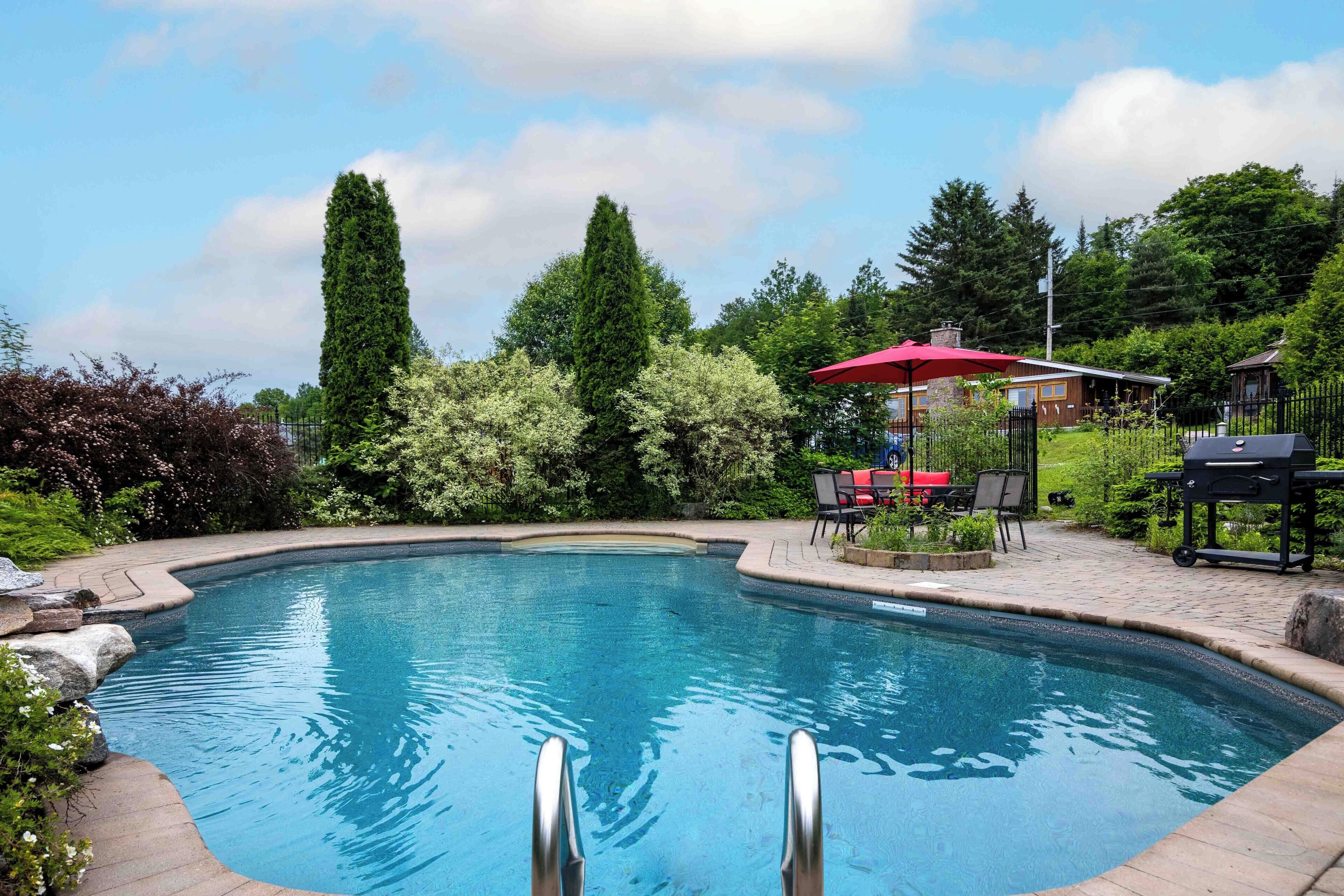 Piscine extérieure, piscine chauffée