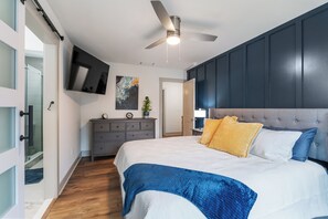 2 bedrooms, desk, iron/ironing board, free WiFi