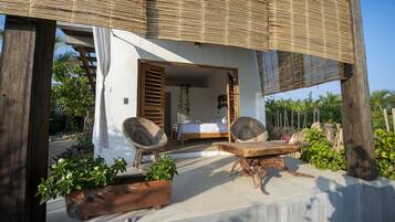 Habitación doble Confort, 1 cama King size | Terraza o patio