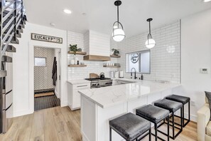 Fridge, microwave, oven, stovetop - Remodeled Rooftop Deck Home | Casino & Ocean Views (Avalon)