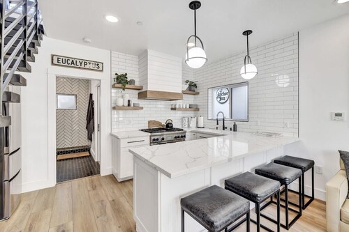 Remodeled Rooftop Deck Home | Casino & Ocean Views