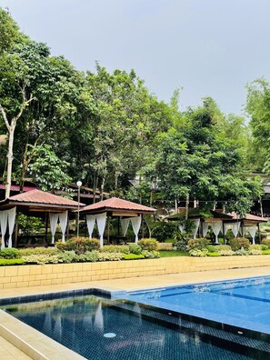 Piscine extérieure