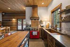 Refrigerador, horno, parrilla de estufa y lavavajillas