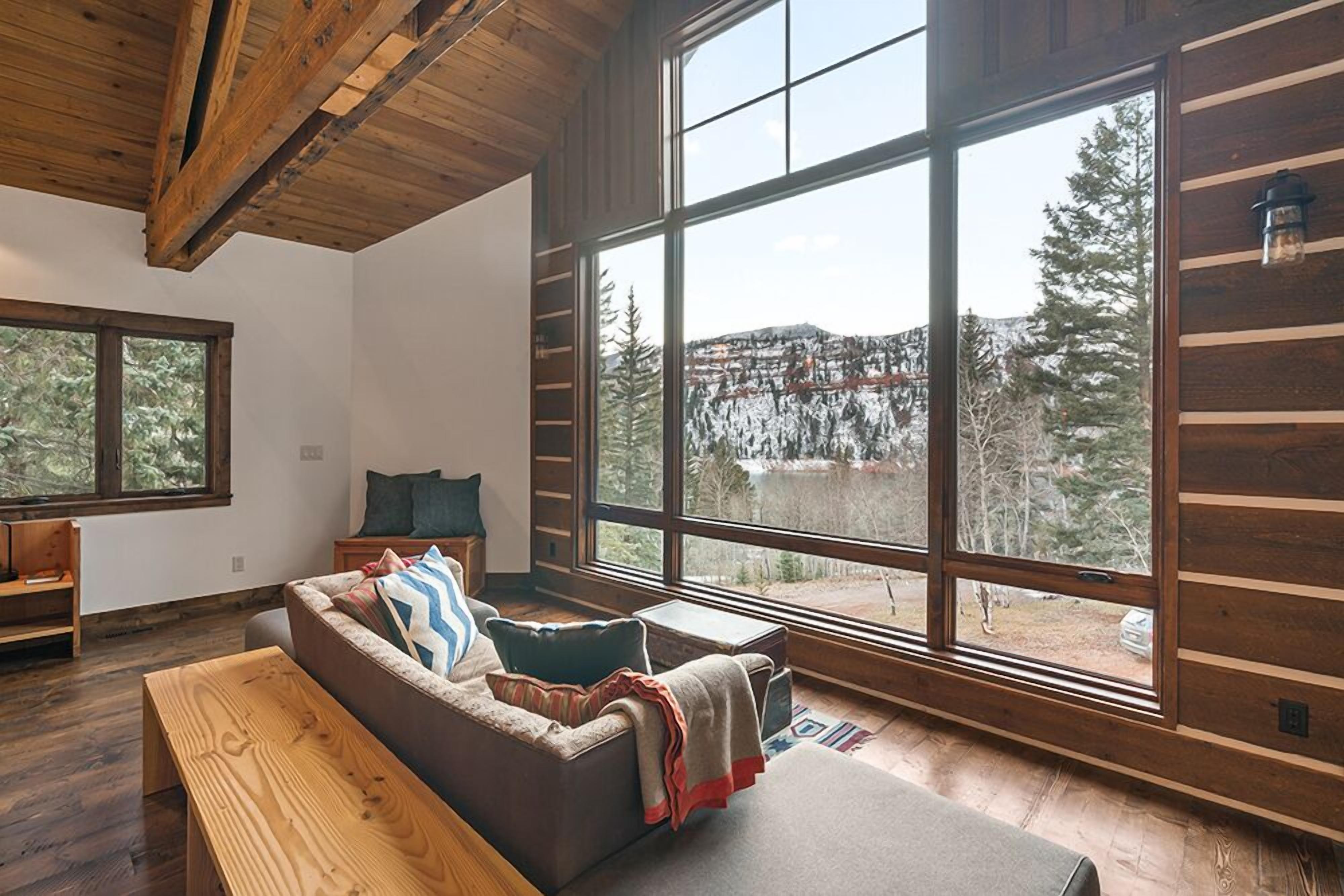 TV, peis og fotballspill