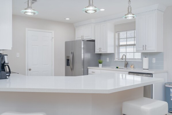 Fridge, microwave, oven, stovetop - Homeaway from Home! (Brownsville)