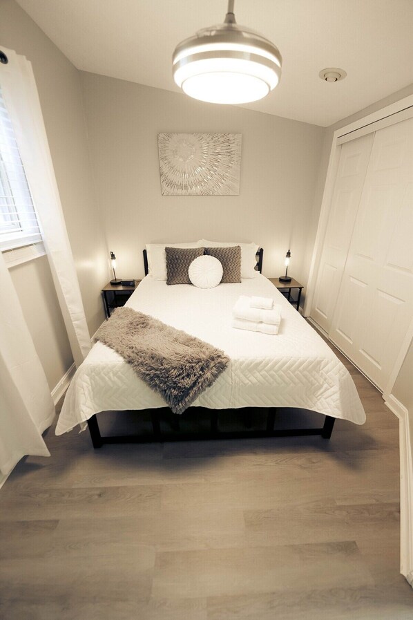 3 bedrooms, iron/ironing board, free WiFi, bed sheets