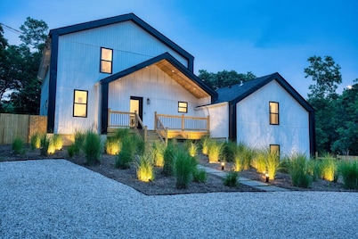 Hamptons Modern Retreat NEW CONS