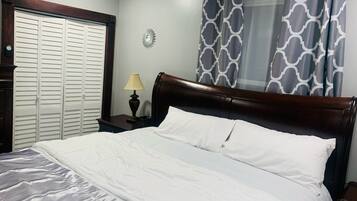 2 soverom, strykejern/-brett, wi-fi og sengetøy