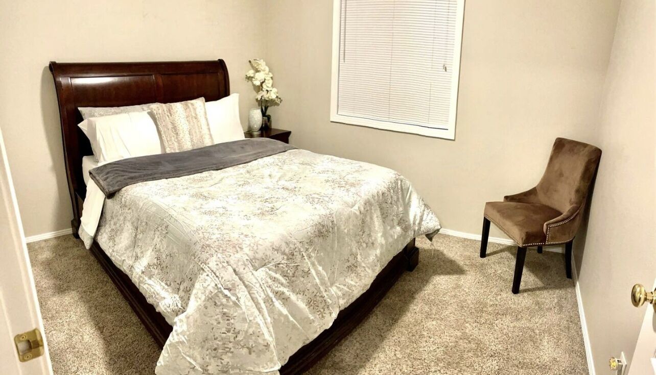 4 多间卧室、客房内保险箱、熨斗/熨衣板、免费 WiFi