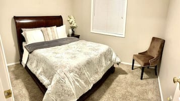 4 bedrooms, in-room safe, WiFi, wheelchair access