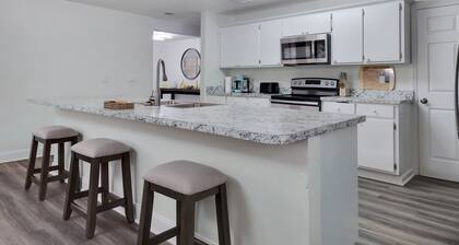 Paradise at Tallahassee - 4BR/2Bathrooms
