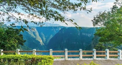 Daxiagu Ligong Guoyuan Holiday Hotel