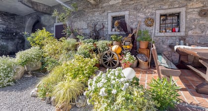 Countryside House Gal