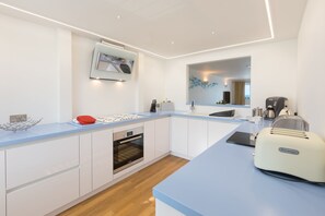 Fridge, dishwasher, electric kettle, toaster