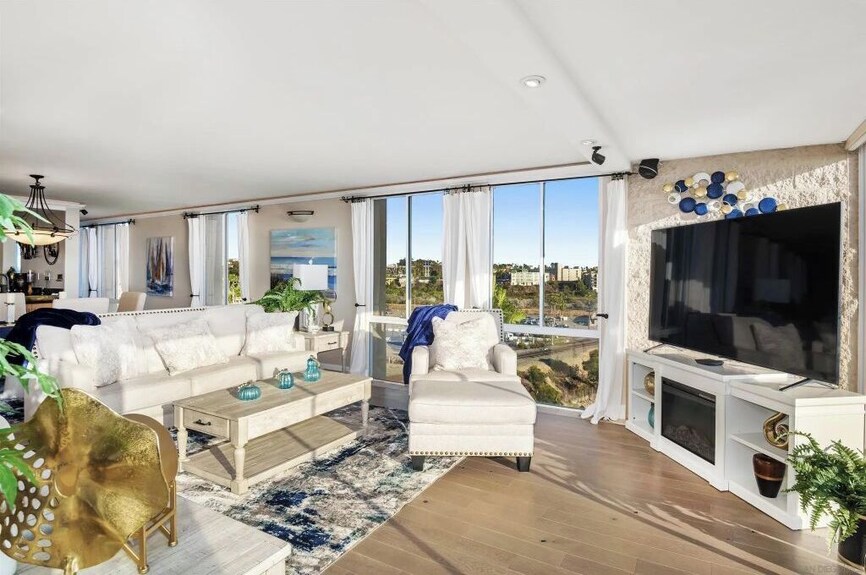 Beach Front Condo On The Harbor In Oceanside Marina Tower - Oceanside