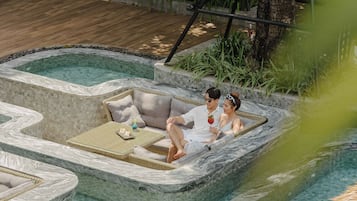 ๋์งํธ ์ฑ๋ ์์ฒญ์ด ๊ฐ๋ฅํ 75์ธ์น ์ค๋งํธ TV, TV, ๋ทํ๋ฆญ์ค