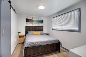 1 bedroom, free WiFi, bed sheets
