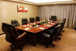 Unclassified image, 4 of 39, button - Promenade Hotel (Pingnan)