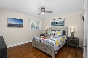 3 bedrooms, iron/ironing board, free WiFi, bed sheets