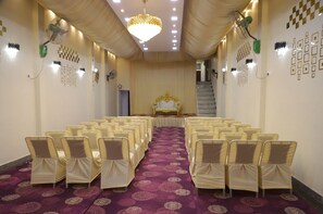 Banquet hall - Hotel Virasat Palace By GRB (Mathura)
