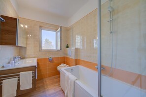 2 bedrooms, Internet - Ca Gina Panoramica in Lugano (Lugano)