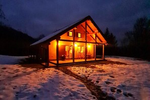 House | 3 bedrooms, Internet - Forester s Hut With Whirlpool Sauna (Hrastnik)