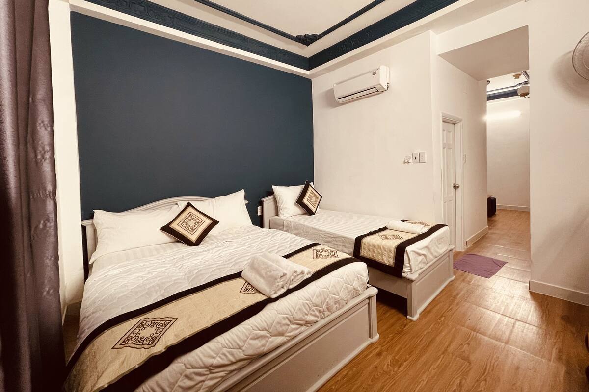 1 bedroom, blackout curtains, soundproofing, free WiFi