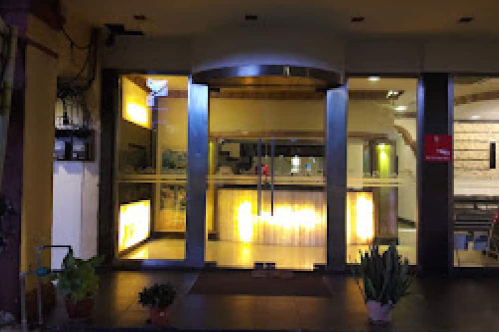 GOLDEN PALACE HOTEL