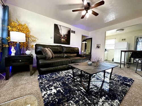 Cozy 2 bedroom Apartment