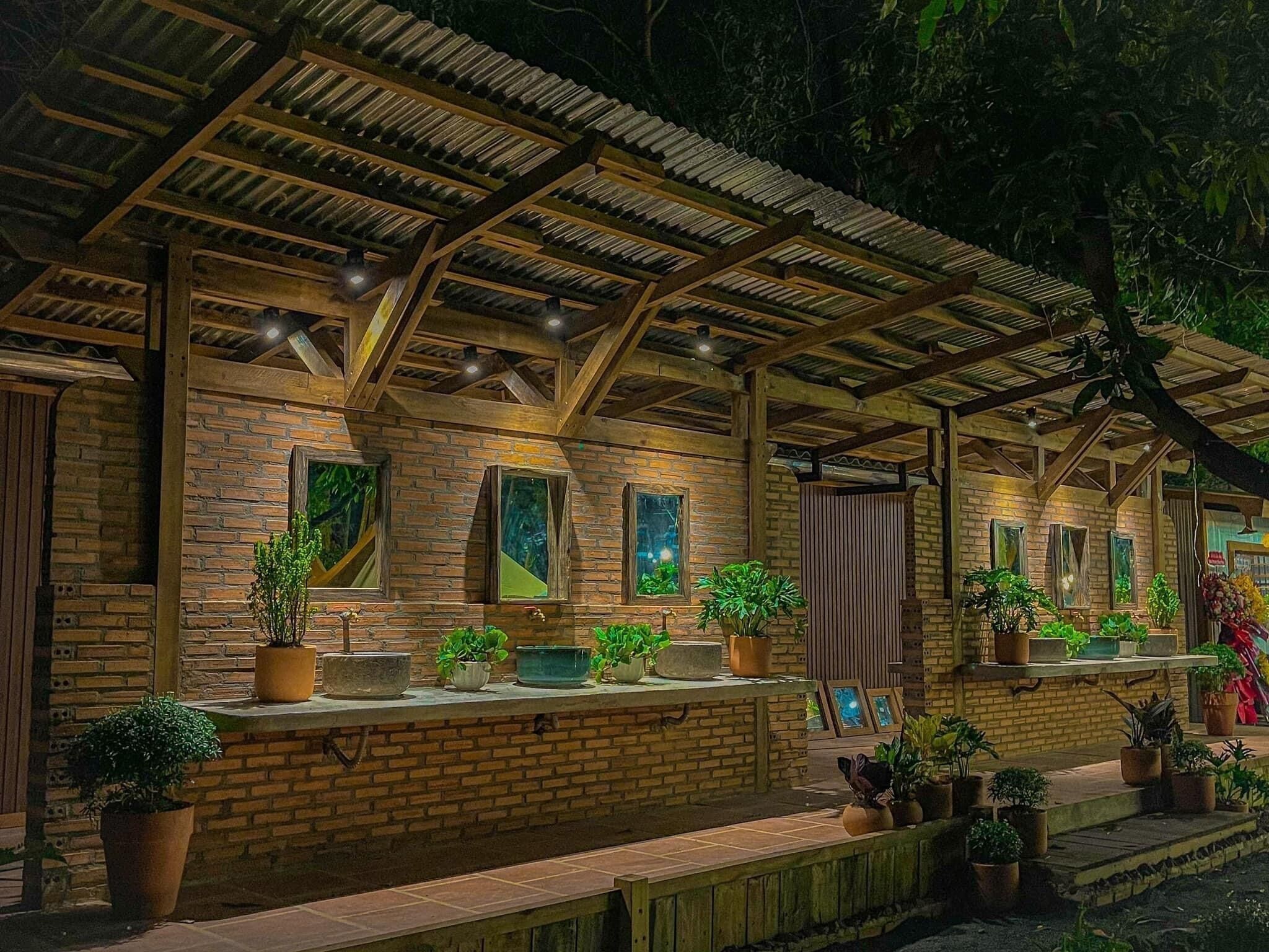 Luksustelt | Bad | Dusj, tøfler, bidé og håndklær