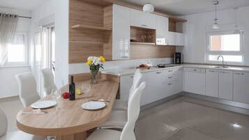 Family Apartment A1 | Esszimmer