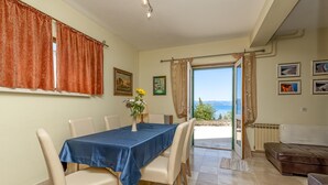 House - Sea View Home Marianne 200m From sea (Bol)
