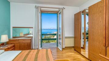 House | 4 bedrooms, Internet