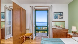 House - Sea View Home Marianne 200m From sea (Bol)