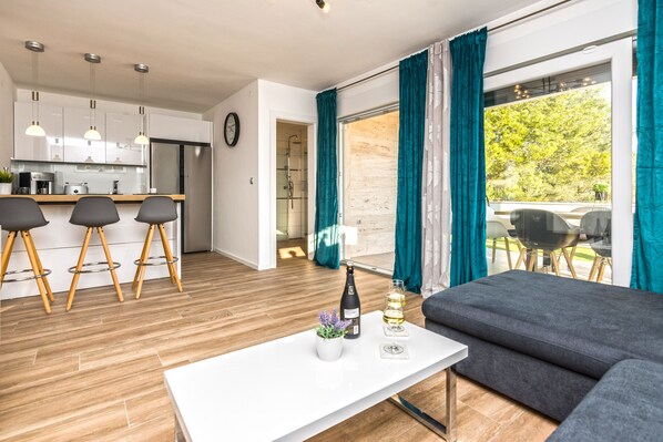 Televisión de pantalla plana