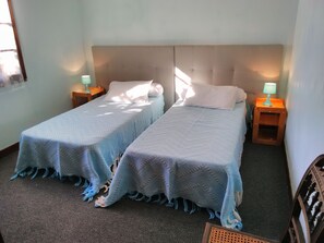 3 bedrooms, iron/ironing board, travel cot, free WiFi